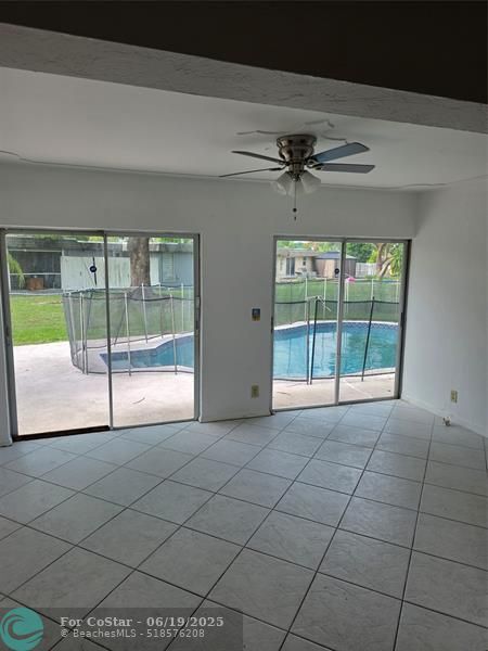 Foto del edificio - 7816 NW 70th Terrace