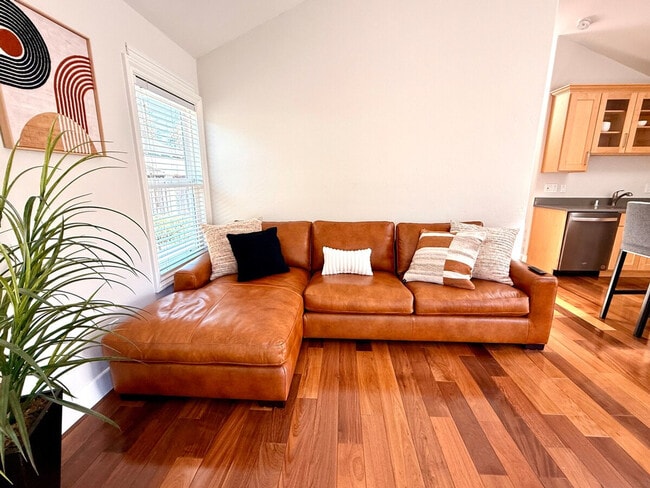 Foto del edificio - 10726 Randy Ln