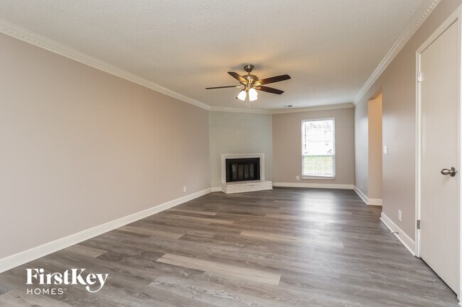 Building Photo - 1013 Carriage Way Ct