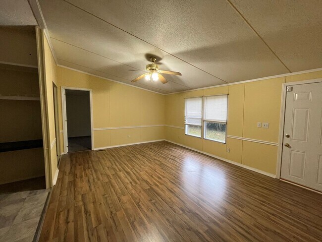 Foto del edificio - 3 Bedrooms, 2 Bathrooms - Mobile Home in West Rome!