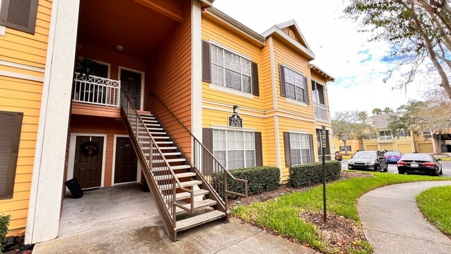 Building Photo - Embrace Luxury Living: Charles Towne's 3-B...