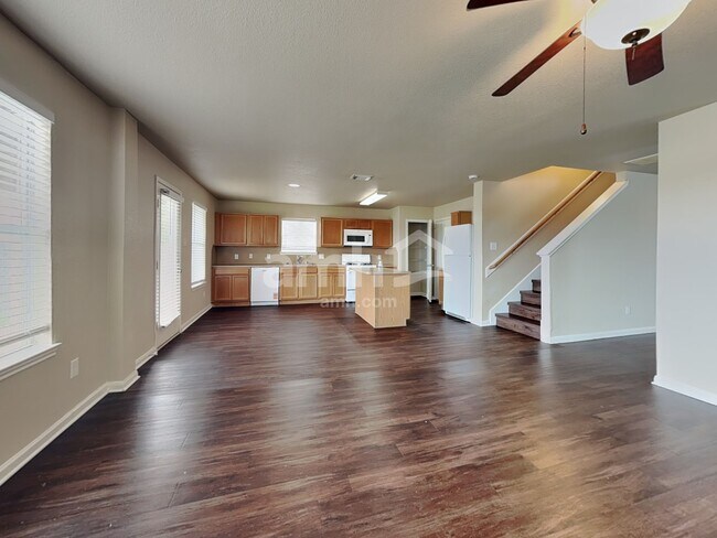 Foto del edificio - 3743 Jewel Point Dr
