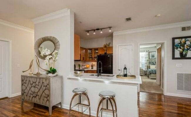 Building Photo - 1 bedroom in The Woodlands TX 77382
