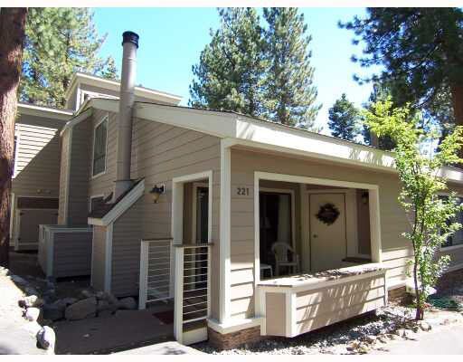 Building Photo - 121 Juanita Dr