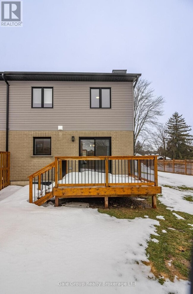 Building Photo - 261 Pittock Park Rd