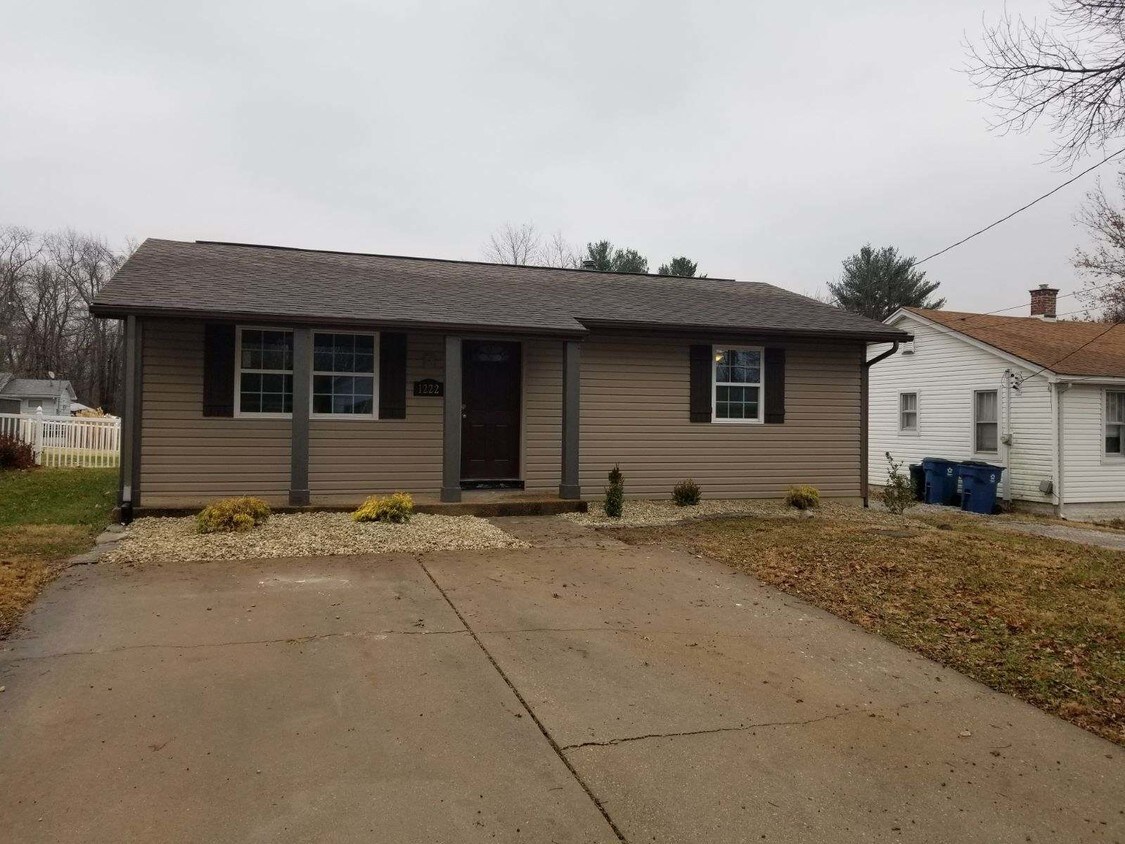 1222 Olive St, Collinsville, IL 62234 House Rental in Collinsville