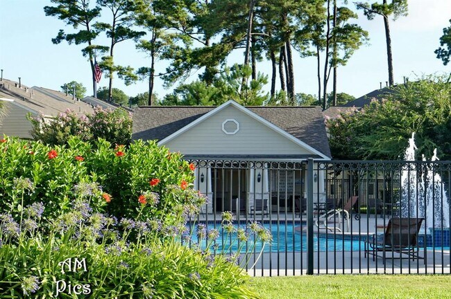 Foto del edificio - 13600 Breton Ridge St