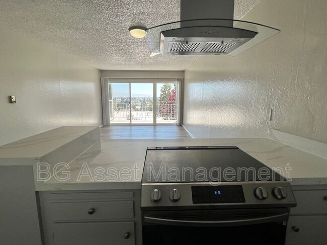 Foto del edificio - 944 Fletcher Ln