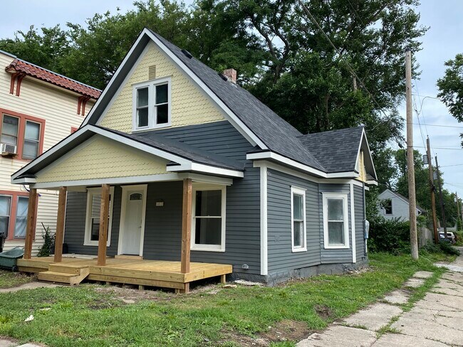 Foto del edificio - 1812 SW 15th St