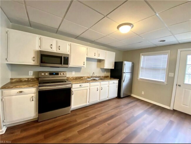Foto del edificio - 217 N Huron St