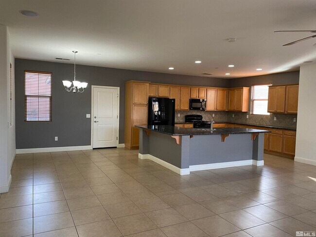 Building Photo - 490 S Sand Crane Cir