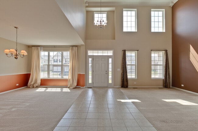 Building Photo - 518 Blazing Star Dr