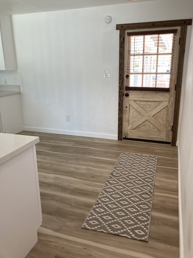 Building Photo - 3514 Hacienda Dr