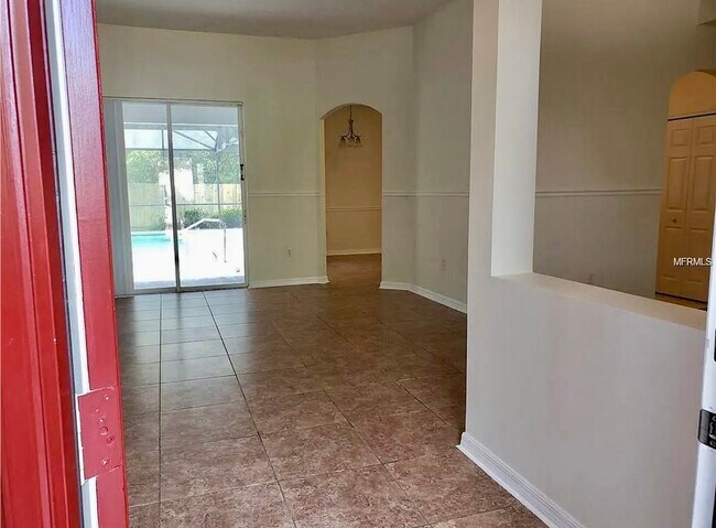 Building Photo - 2483 Huron Cir