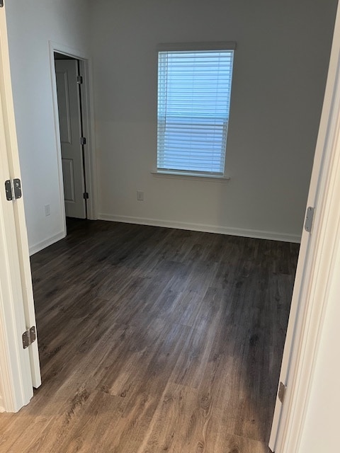 Dormitorio con espacio flexible en la planta baja - 3632 Pamlico St