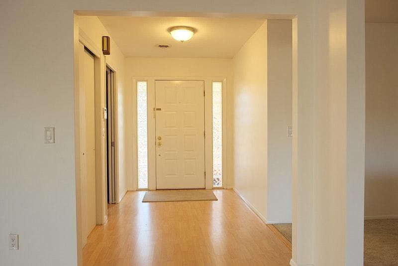 Building Photo - 7509 Vista del Arroyo Ave NE
