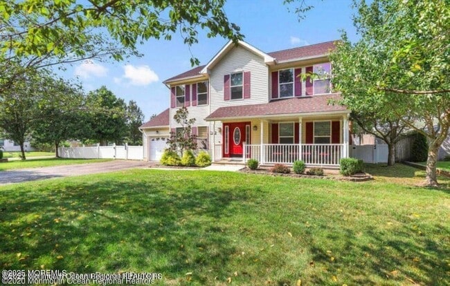 Building Photo - 1601 1st Ave