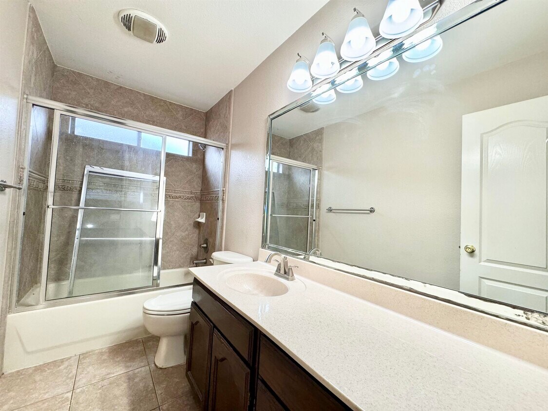 9310 Albany Dr Unit 44, Laredo, TX 78045 - Condo for Rent in