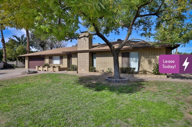 Building Photo - 4514 W Echo Ln