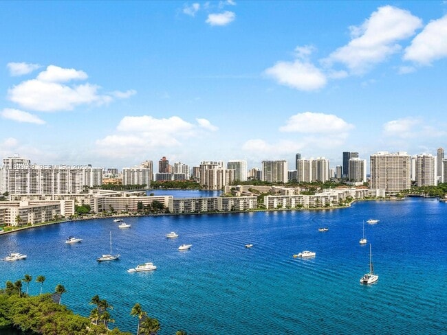 Building Photo - 17301 Biscayne Blvd