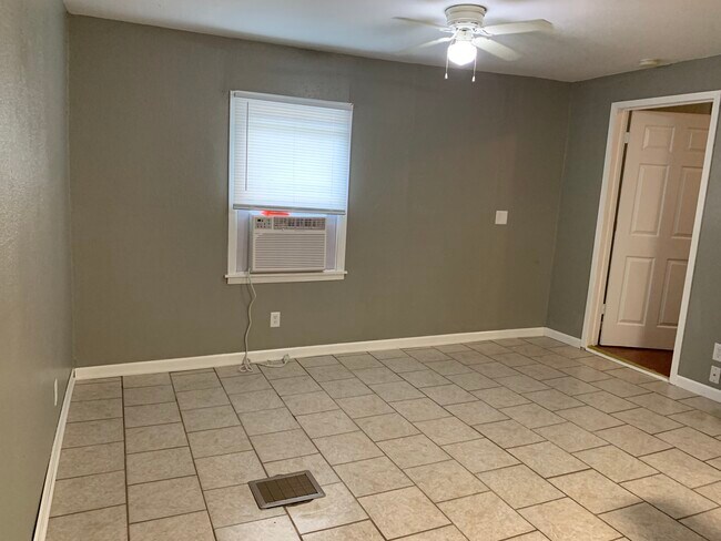 Foto del edificio - 603 E 22nd St