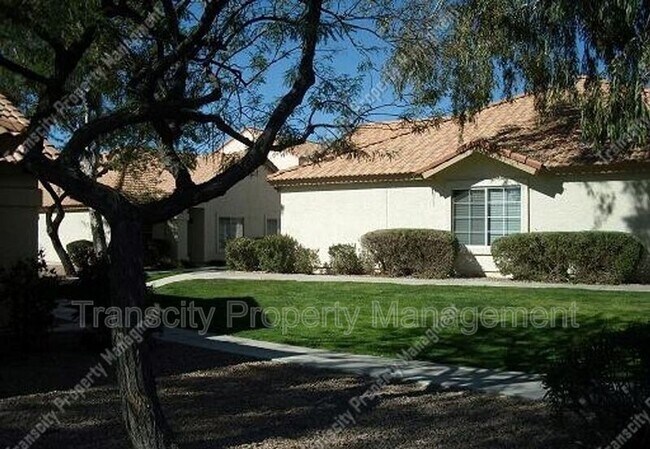 Foto del edificio - 5808 E Brown Rd