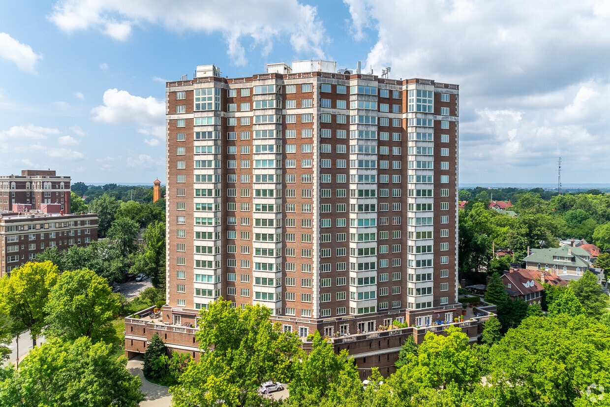 Foto principal - 1400 Willow Ave