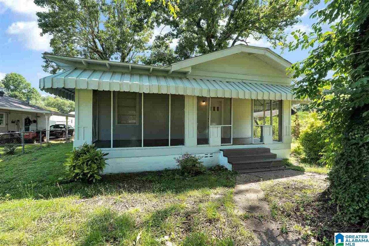210 Front St, Adamsville, AL 35005 House Rental in Adamsville, AL