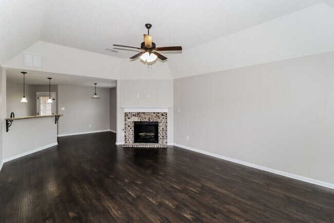 Building Photo - 9466 Darren Cir S