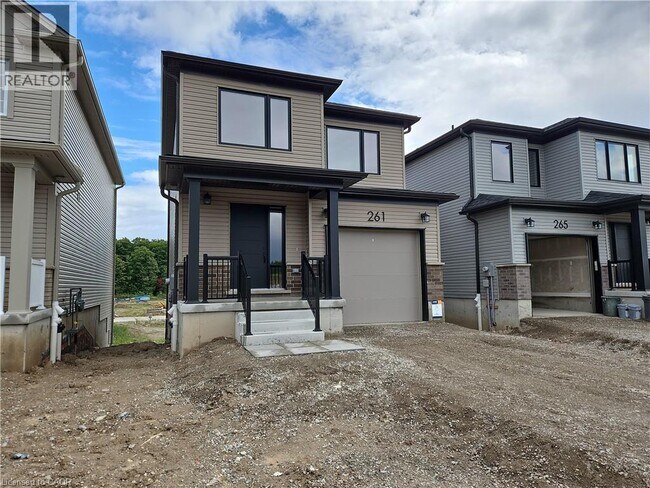 Building Photo - 261 Benninger Dr