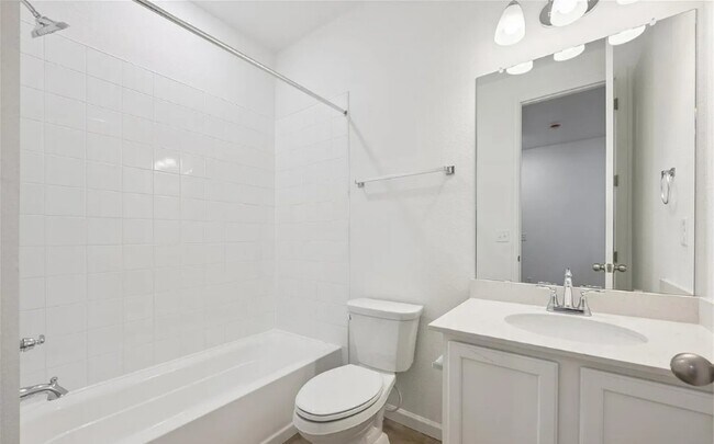 Foto del edificio - 920 Steppe Ln