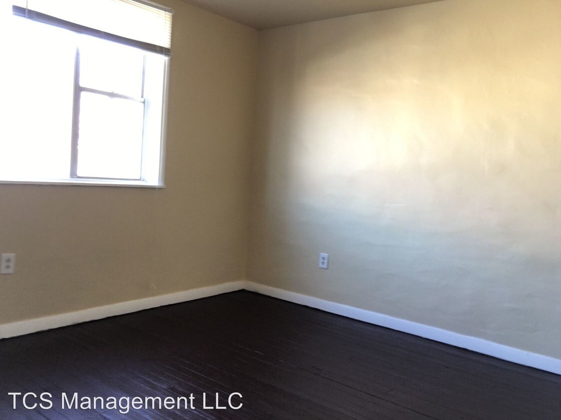Foto del edificio - 6134 Glenmore Ave