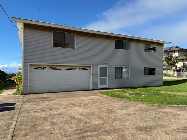 Upstairs unit of home - 20 Maha Rd