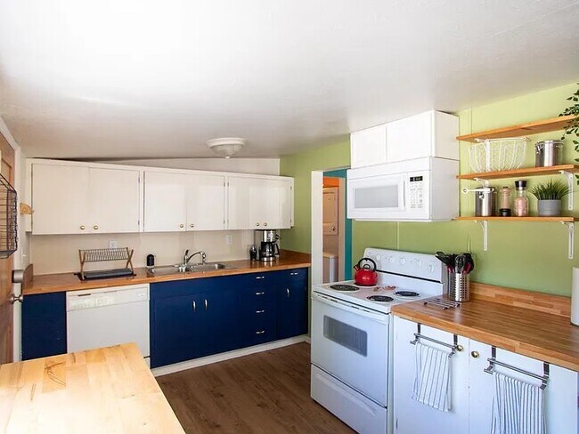 Foto del edificio - 3206 Gavin St