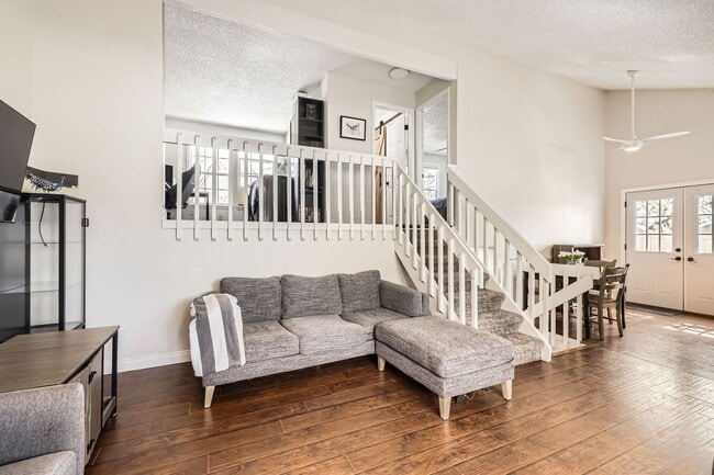 Foto del edificio - Evolve Real Estate: Spacious 3 Bed 3 bath ...
