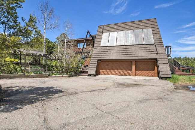 Building Photo - 32 Paradise Rd