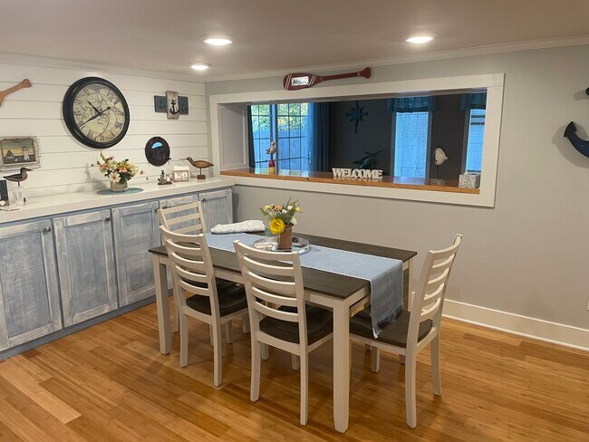 Foto del edificio - 9470 Horseshoe Island Rd