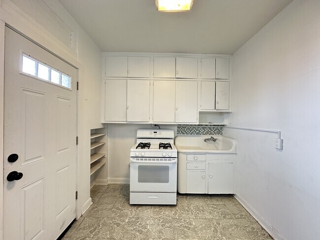 Foto del edificio - 4303 N Wolcott Ave