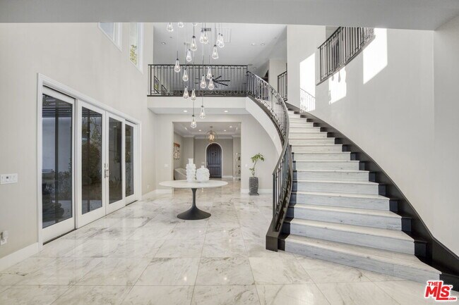 Foto del edificio - 20124 Piccadilly Ln