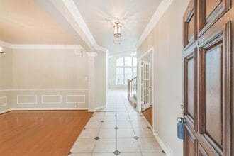 Building Photo - 6 Cordella Pl