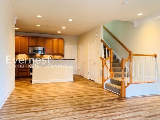 Foto del edificio - 2336 Brookmoor Ln