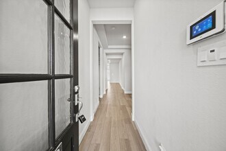 Building Photo - 15303 Leal Rancho Ct