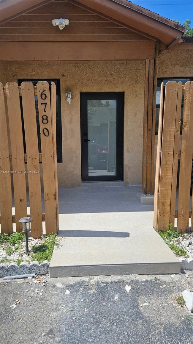Building Photo - 6780 NW 186 Ter