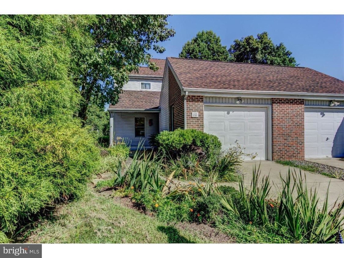 10 Naudain Ct, Wilmington, DE 19808 Townhome Rentals in Wilmington DE