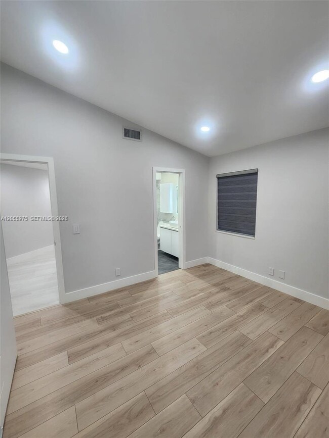 Building Photo - 6376 NW 170th Ln