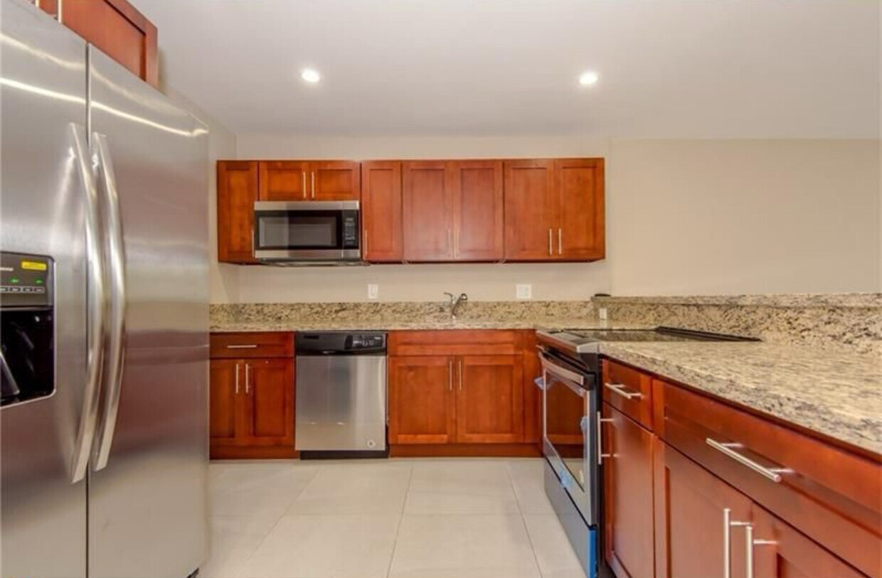 Foto principal - 2291 NW 48th Ter