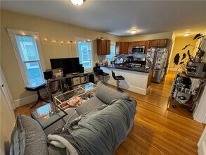 Building Photo - 44 Gorham St