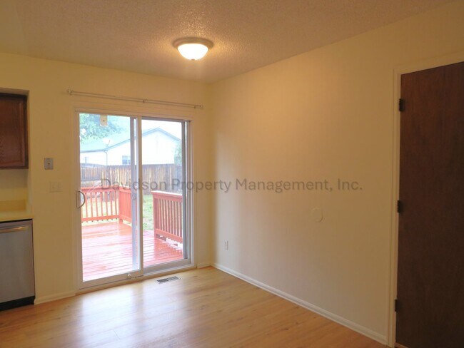 Foto del edificio - 5160 Marabou Way