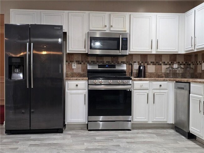 Building Photo - 5195 Miller Woods Trail