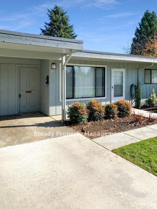 Primary Photo - Adorable Clean Unit in Downtown Puyallup